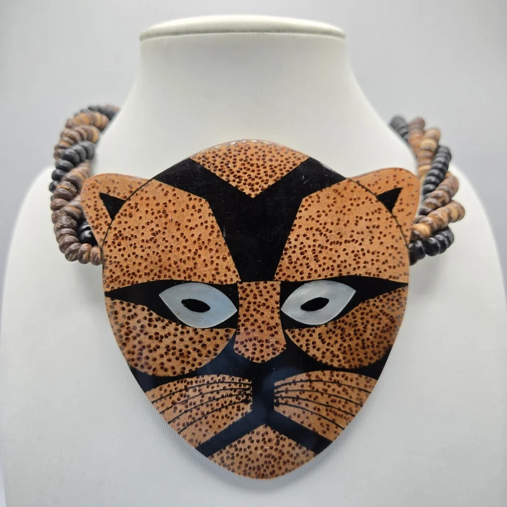 Cheetah Pendant Necklace Inlay Beaded Coconut Mother Of Pearl Boho Bohemian Vtg - Picture 4 of 4